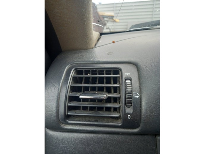 Grila ventilatie stanga Mercedes ML W163 2.7 CDI OEM 1998-2005