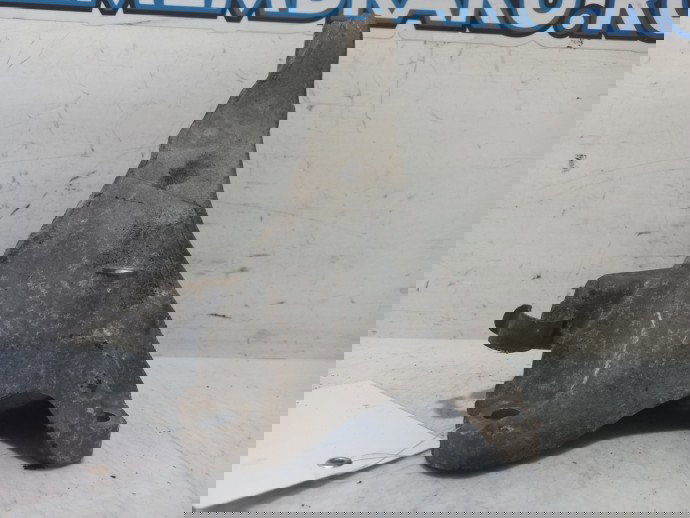 Suport motor dreapta BMW 320D E90 2.0 D 13807410 2005-2011