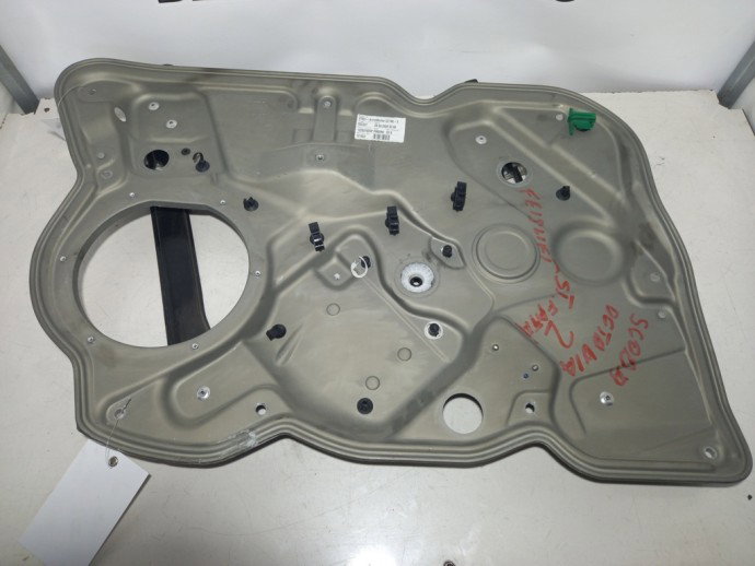 Macara geam stanga fata Skoda Octavia 2 1.9 BXE 1Z2837655P 2004-2012