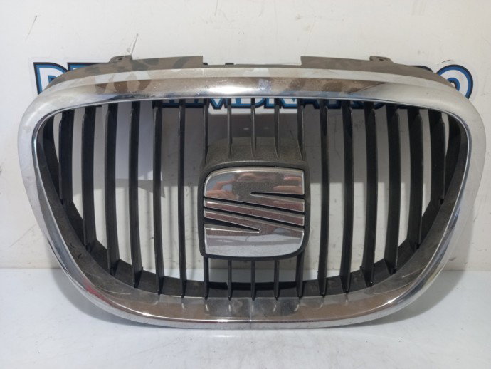 Grila bara fata Seat Leon 2 2.0 BKD OEM 2005-2011