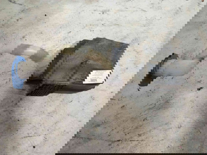 Vas lichid parbriz Volkswagen Golf 6 2.0 CFFB OEM 2009-2013