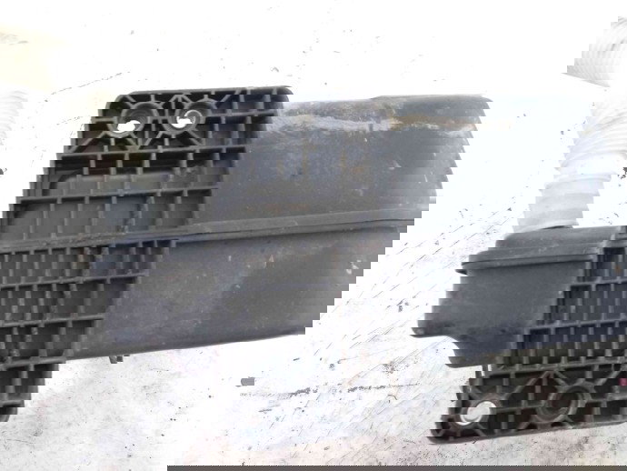 Vas lichid parbriz Volkswagen Golf 6 2.0 CFFB OEM 2009-2013