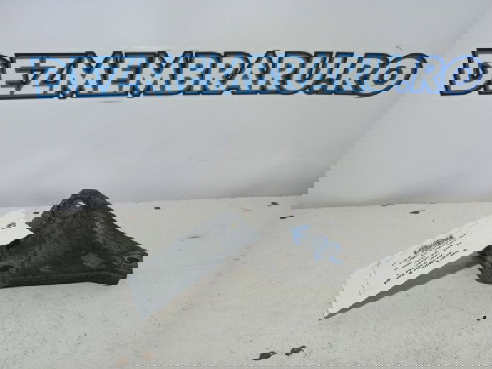 Suport motor Stanga BMW Seria 1 2.0 D  24168110 2005-2011