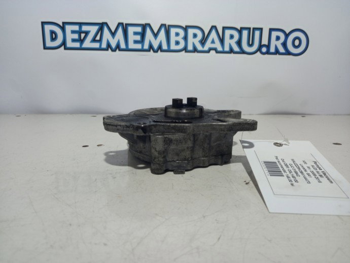 Pompa vacuum Audi A4 B8 2.0  03L145100 2008-2015