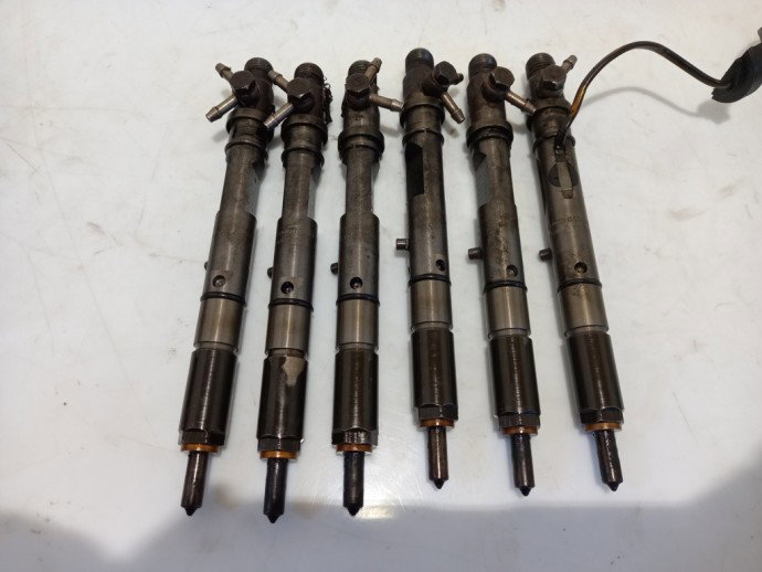 Injector Audi A6 C5 2.5 TDI 059130202F 1997-2005