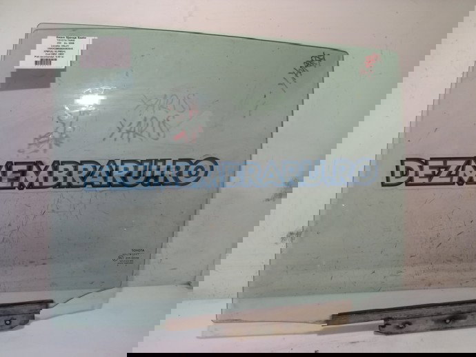 Geam stanga spate Toyota Yaris 1.4 D OEM 2006-2013