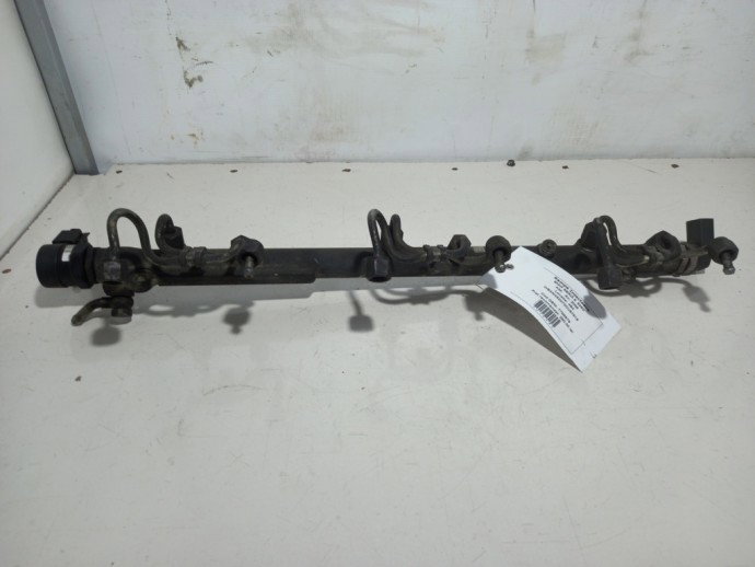 Rampa injectie BMW 525 2.5 D 7788679 2004-2010