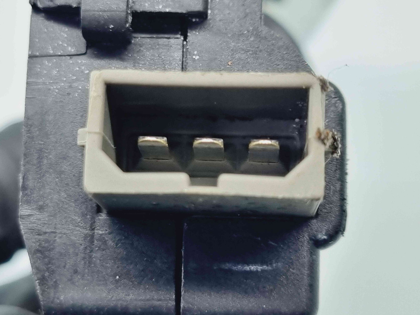 Broasca capota spate Volkswagen Passat B7 (362) [Fabr 2010-2014] 4F5827505D - imagine 3