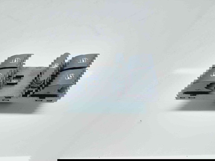   Butoane comanda geamuri sofer Seat Altea XL (5P5, 5P8) Facelift [Fabr 2006-2015] 1K4959857B