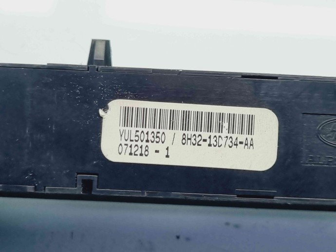   Butoane comenzi consola centrala LAND ROVER RANGE ROVER SPORT (L320) [Fabr 2005-2009] 8H32-13D734-AA