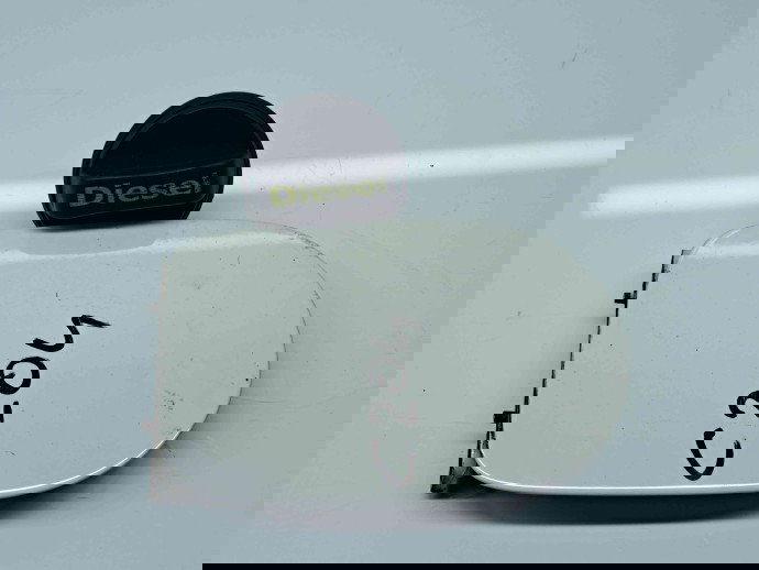 Capac rezervor Volvo C30 Coupe Facelift Rdesign [Fabr 2006-2013] 61400 Ice White Sod