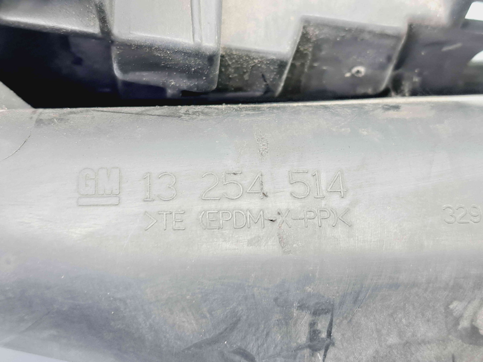 Difuzor captare aer Opel Astra J Coupe GTC [Fabr 2009-2015] 13254514 - imagine 4