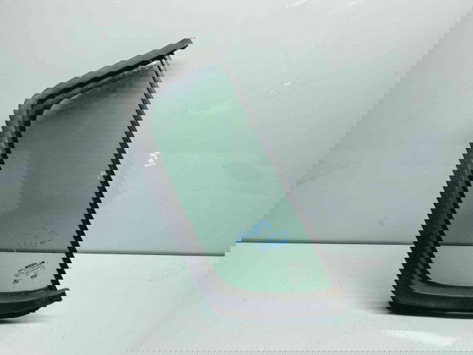 Geam fix usa dreapta spate Nissan Navara (D40) [Fabr 2005-2014] OEM