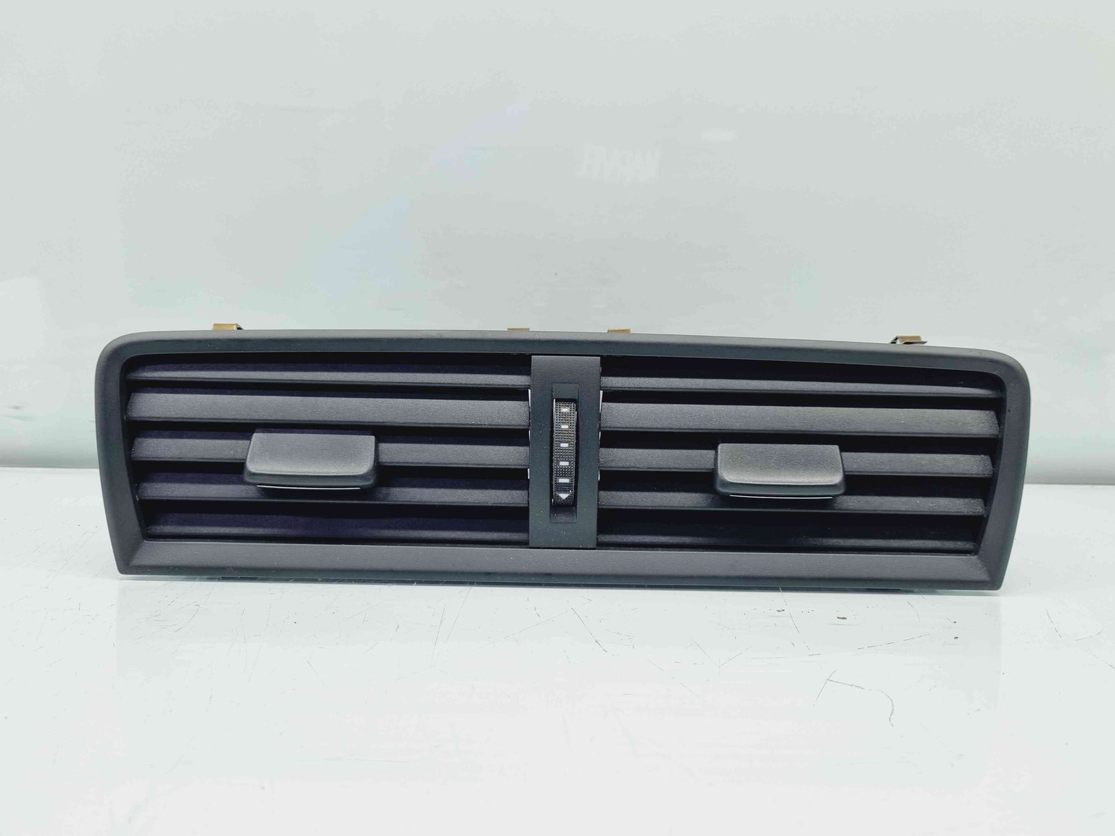 Grila aerisire centrala Skoda Fabia 3 Combi (NJ5) [Fabr 2014-2022] 6V0820951A - imagine 2