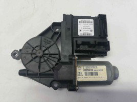Motoras geam dreapta fata Skoda Octavia 2 1.9 BKC 1T0959702B 2004-2013