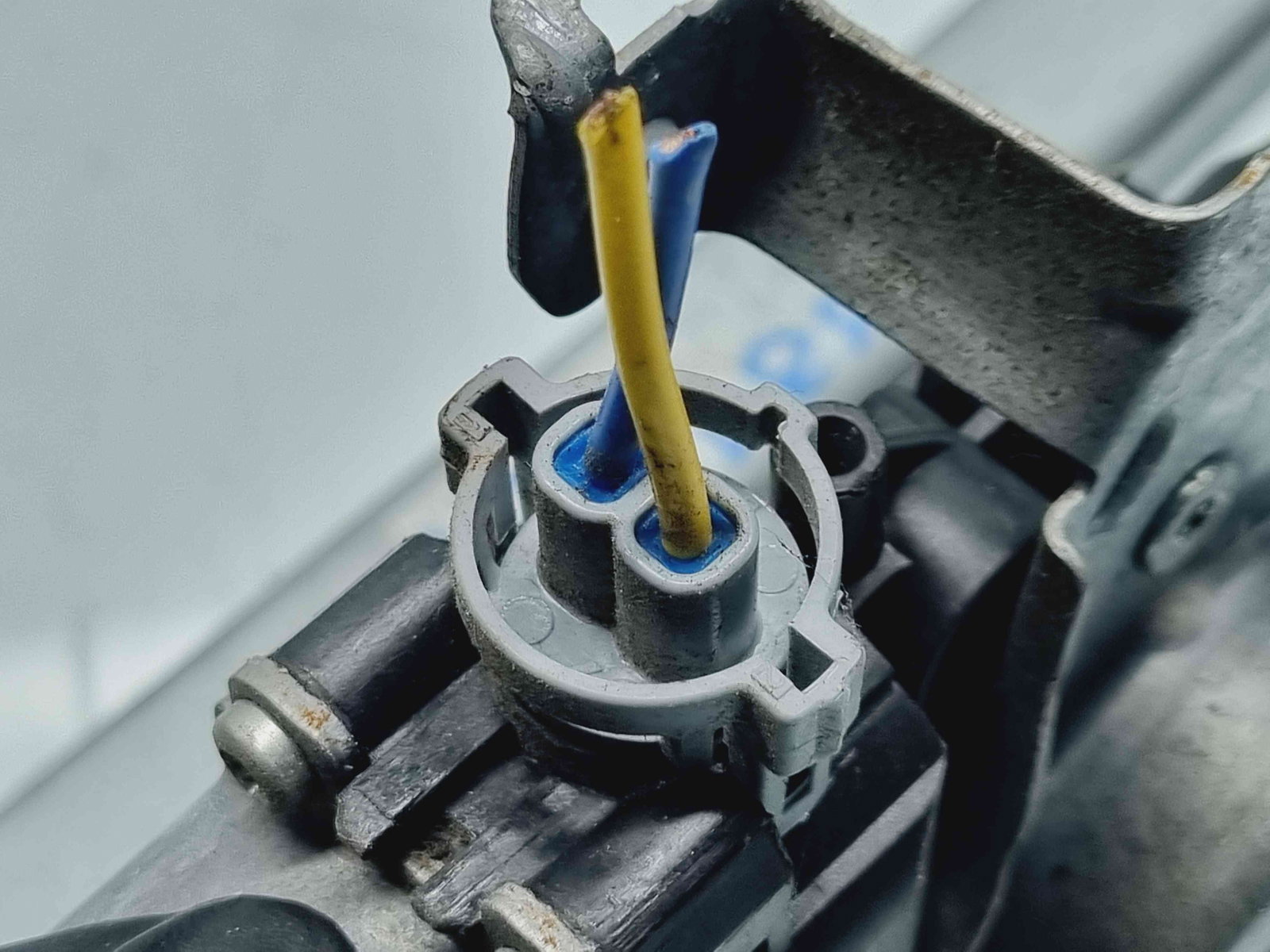 Macara electrica geam dreapta spate Nissan Navara (D40) [Fabr 2005-2014] OEM - imagine 2