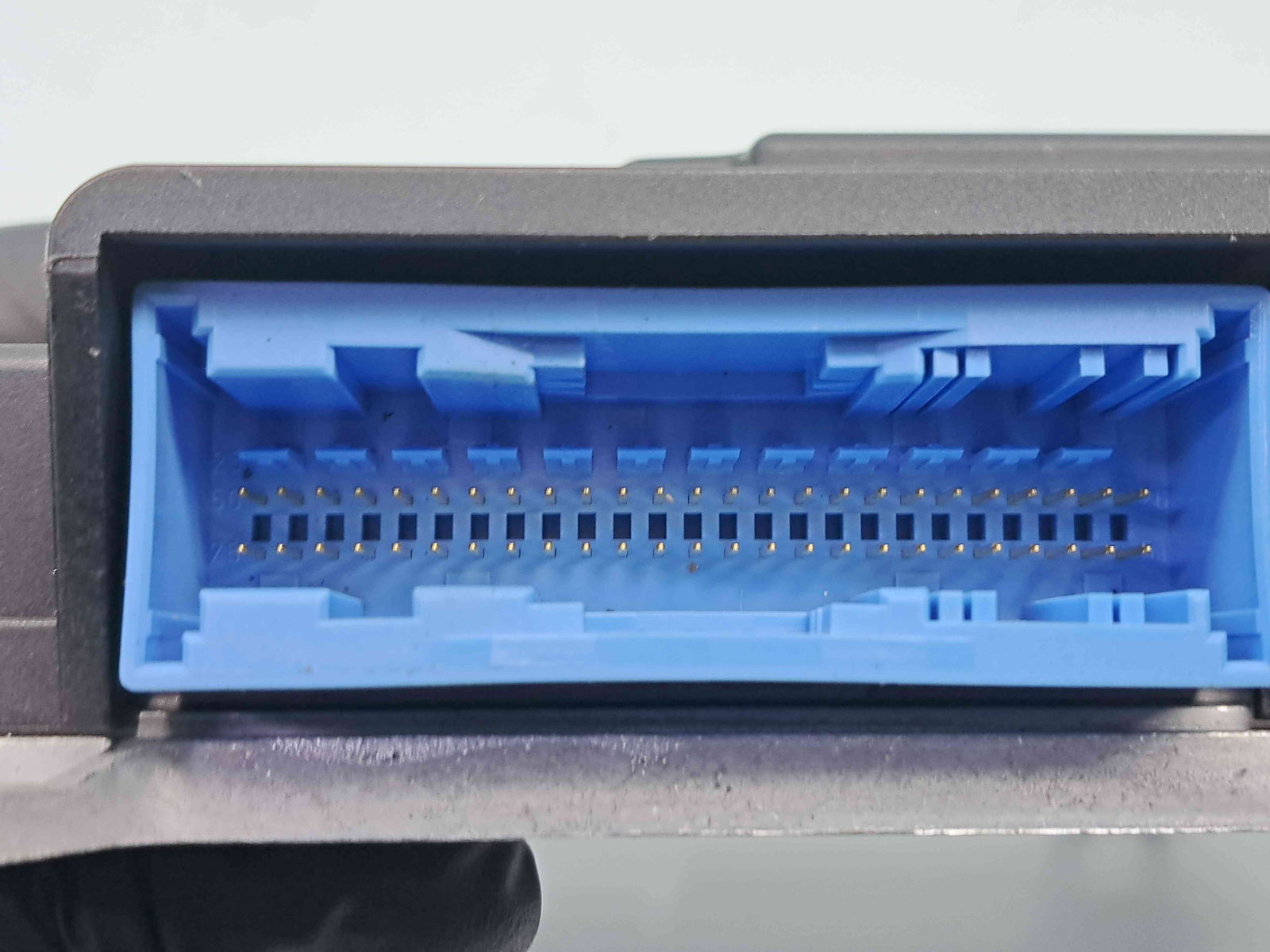 Calculator airbag Volvo C30 Coupe Facelift Rdesign [Fabr 2006-2013] 31295109 1.6 D4164T 80KW / 109CP 1.6 D4164T 80KW / 109CP - imagine 3