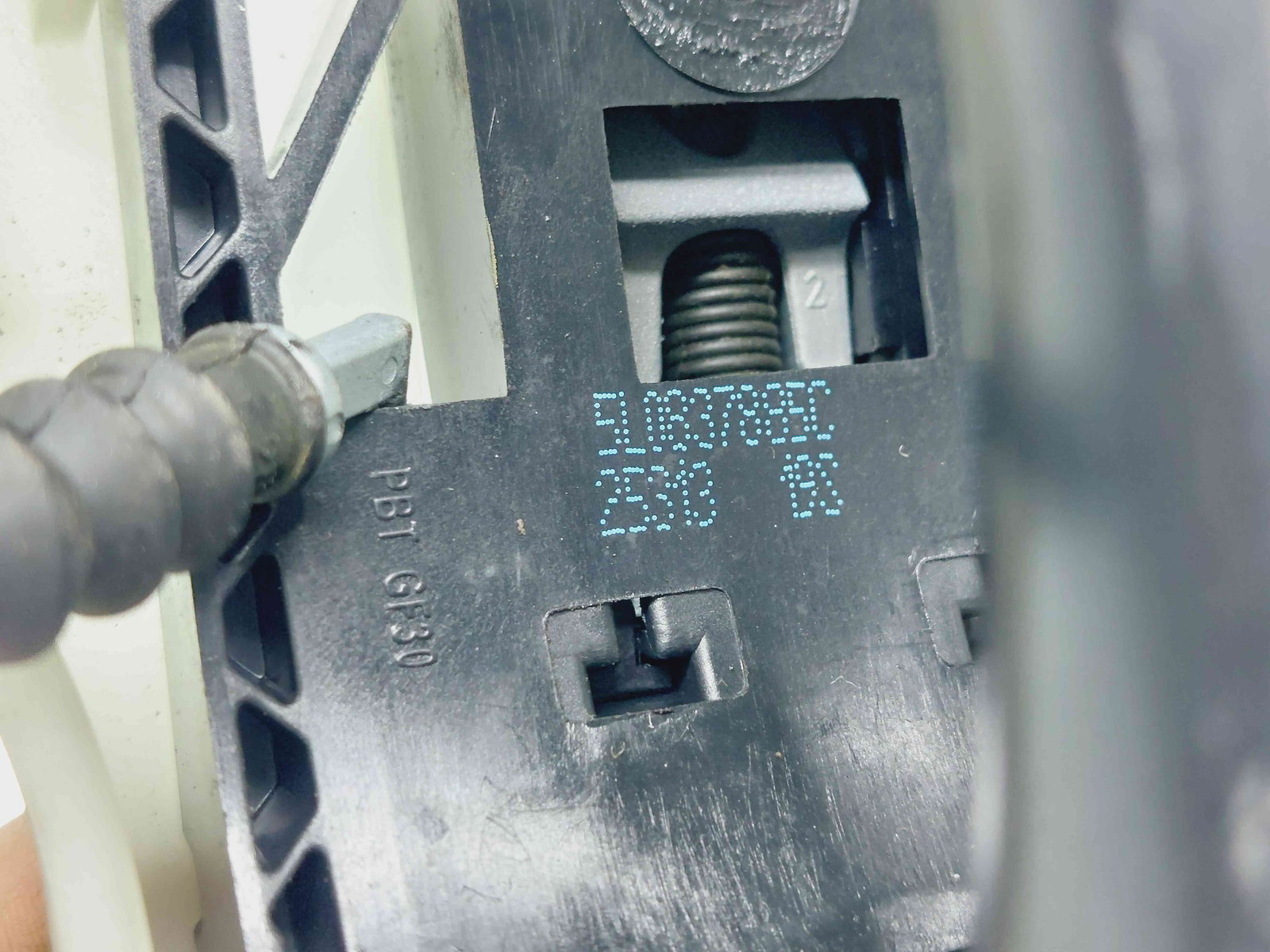 Maner usa stanga spate Skoda Octavia 3 (5E3) [Fabr 2012-2020] 5L0837885C - imagine 4