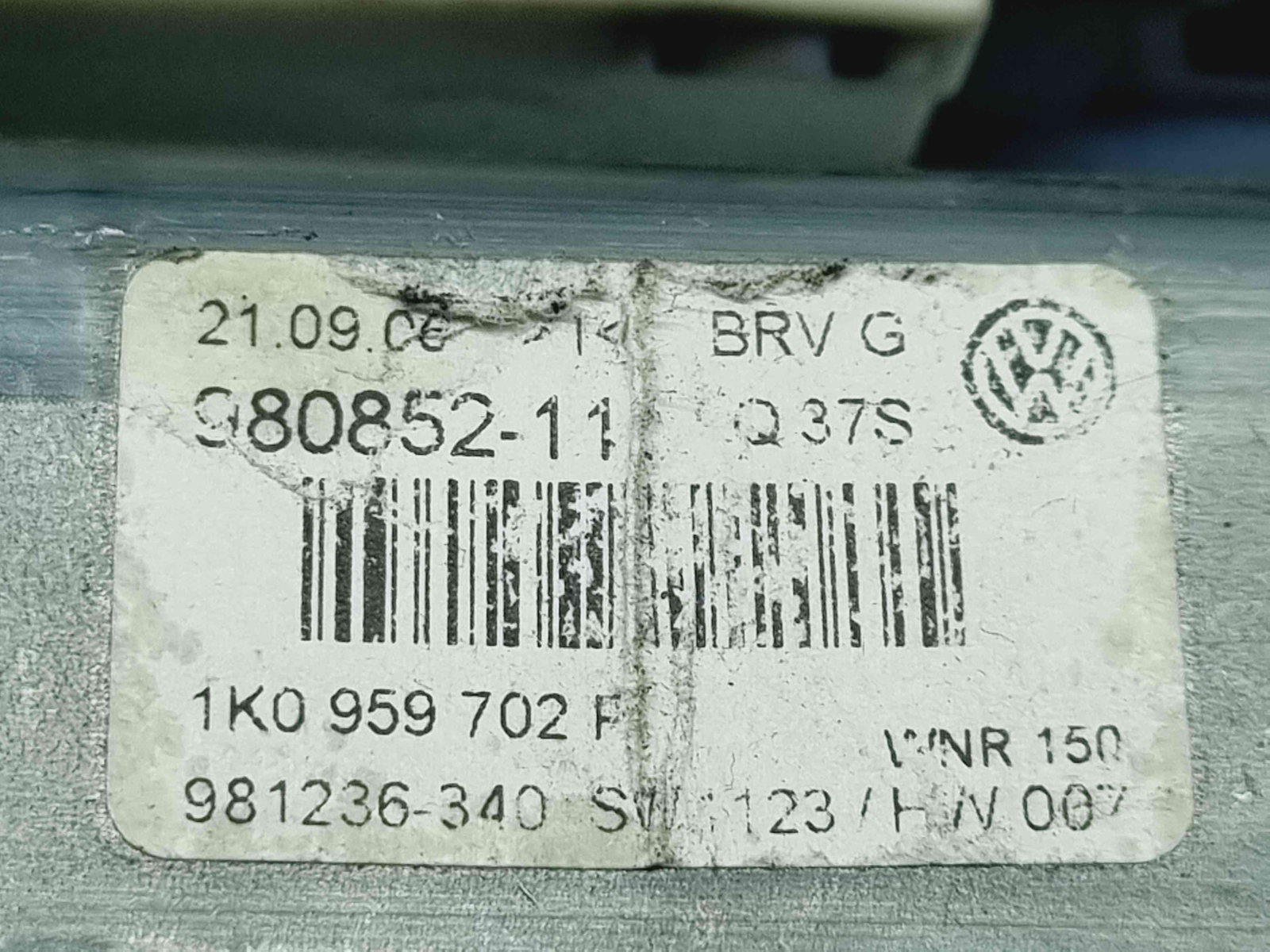 Motoras geam dreapta fata Volkswagen Passat B6 Variant (3C5) [Fabr 2005-2010] 1K0959702F n 1K0959792L - imagine 3