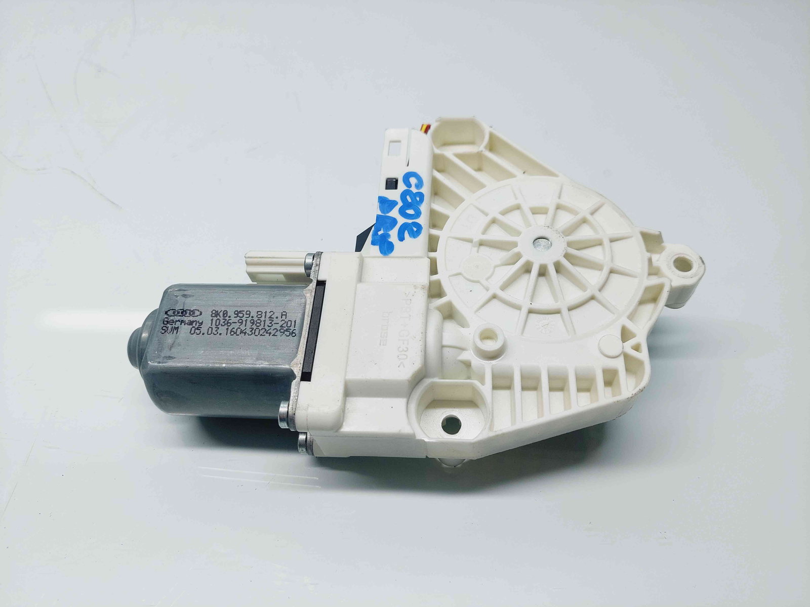 Motoras geam dreapta spate Audi A6 (4GC, C7) Facelift S-line [Fabr 2012-2017] 8K0959812A - imagine 3