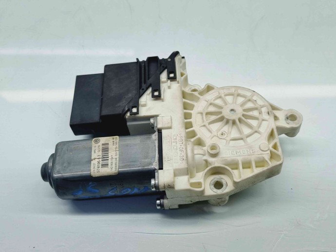 Motoras geam dreapta spate Volkswagen Passat B6 Variant (3C5) [Fabr 2005-2010] 1K0959704P