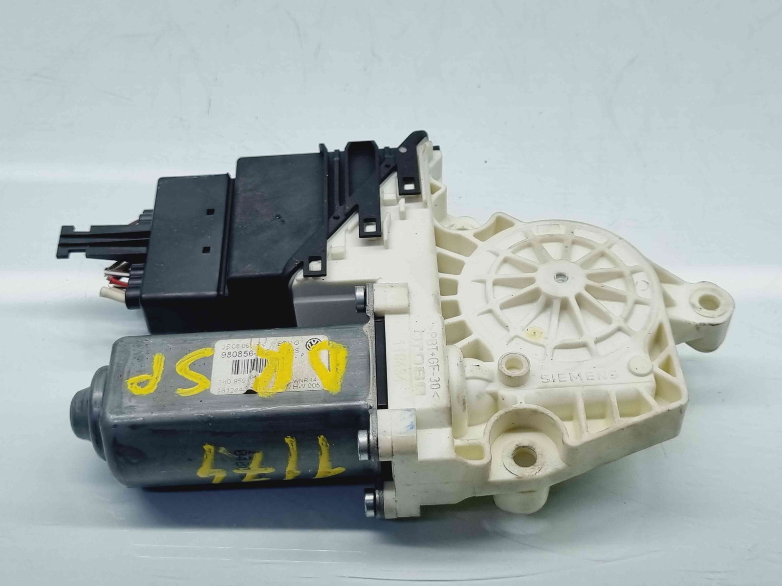 Motoras geam dreapta spate Volkswagen Passat B6 (3C2) [Fabr 2005-2010] 1K0959704P - imagine 3