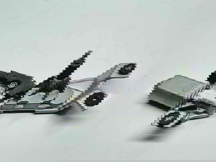   Motoras stergator haion LAND ROVER RANGE ROVER SPORT (L320) [Fabr 2005-2009] DLB500014