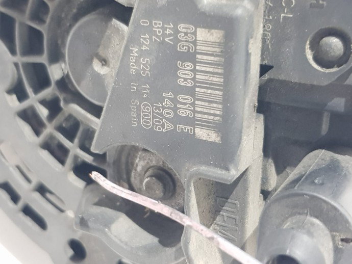 Alternator AUDI A4 B8 2.0 2009 03G903016E