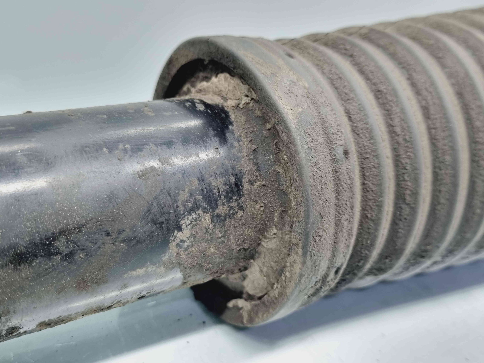 Perna aer dreapta spate Audi A8 D4 (4H2, 4H8, 4HC, 4HL) [Fabr 2009-2018] 4H0616002M 3.0 TDI CDTA 184KW / 252CP 3.0 TDI CDTA 184KW / 252CP - imagine 4