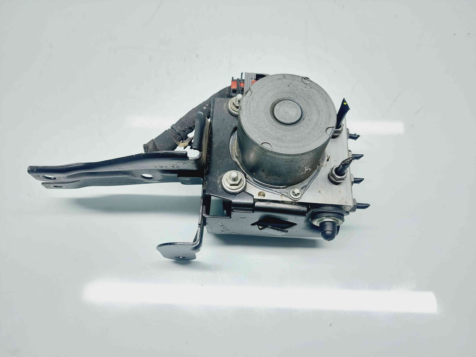 Pompa ABS Skoda Fabia 3 Combi (NJ5) [Fabr 2014-2022] 6C0907379N / 6C0614517N 1.2 Benz CJZD 81KW / 110CP 1.2 Benz CJZD 81KW / 110CP - imagine 4