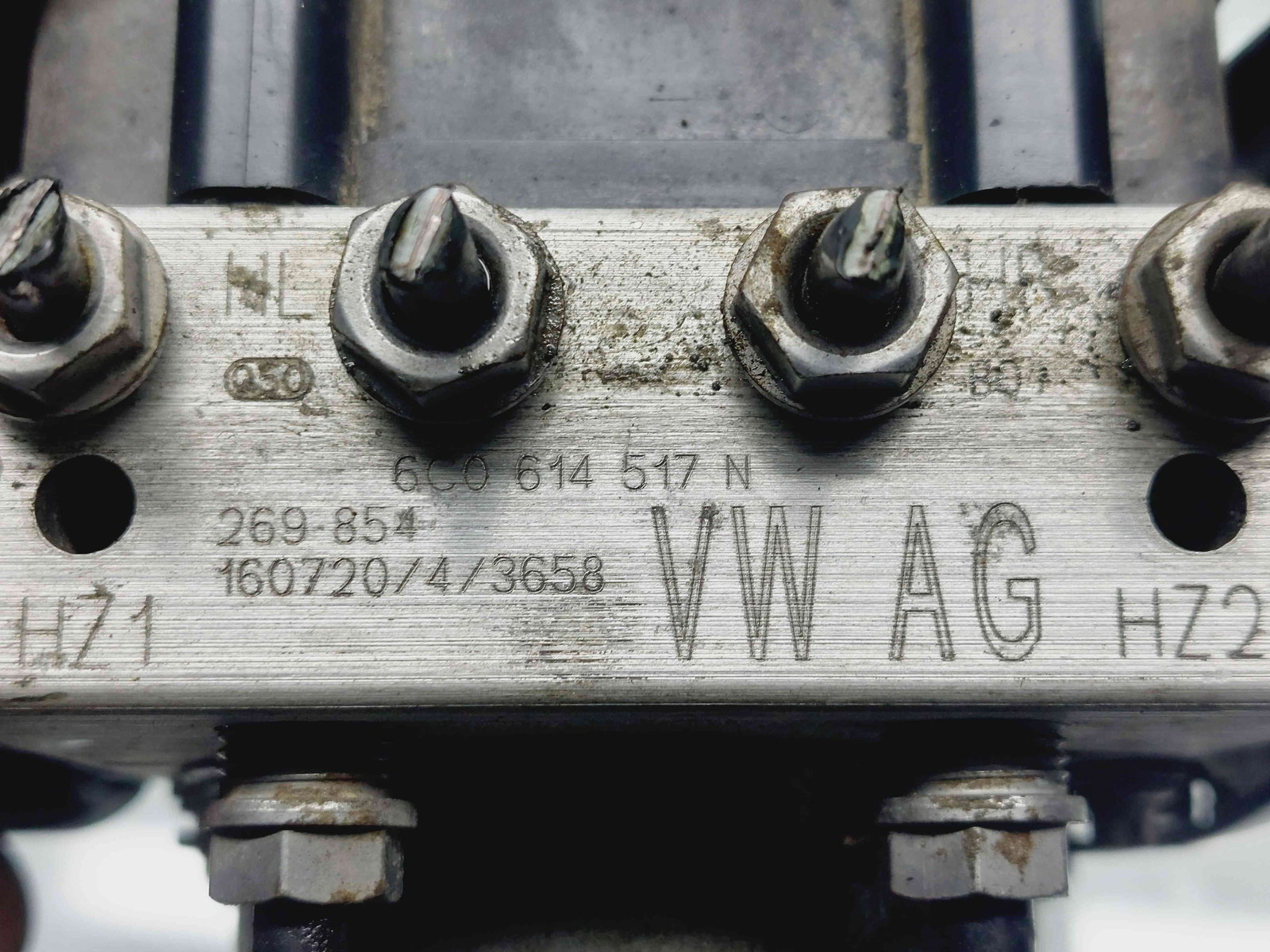 Pompa ABS Skoda Fabia 3 Combi (NJ5) [Fabr 2014-2022] 6C0907379N / 6C0614517N 1.2 Benz CJZD 81KW / 110CP 1.2 Benz CJZD 81KW / 110CP - imagine 6