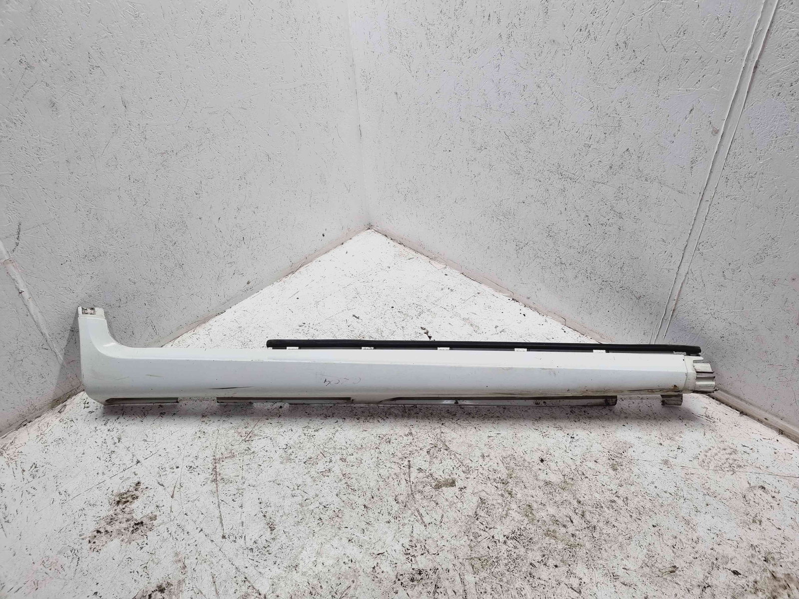 Prag lateral dreapta Volvo C30 Coupe Facelift Rdesign [Fabr 2006-2013] 30779139 n 61400 Ice Whit - imagine 1