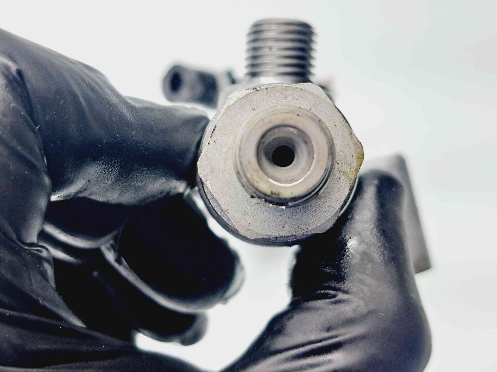 Rampa injectoare Audi A8 D4 (4H2, 4H8, 4HC, 4HL) [Fabr 2009-2018] 059130090CM 3.0 TDI CDTA184KW / 252CP 3.0 TDI CDTA 184KW / 252CP - imagine 4