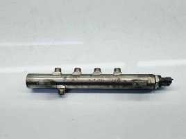 Rampa injectoare Alfa Romeo 159 Sportwagon (939) [Fabr 2006-20011] 55209575 | 0445214058 1.9 JTD 618247110KW / 150CP 1.9 JTD 618247 110KW / 150CP