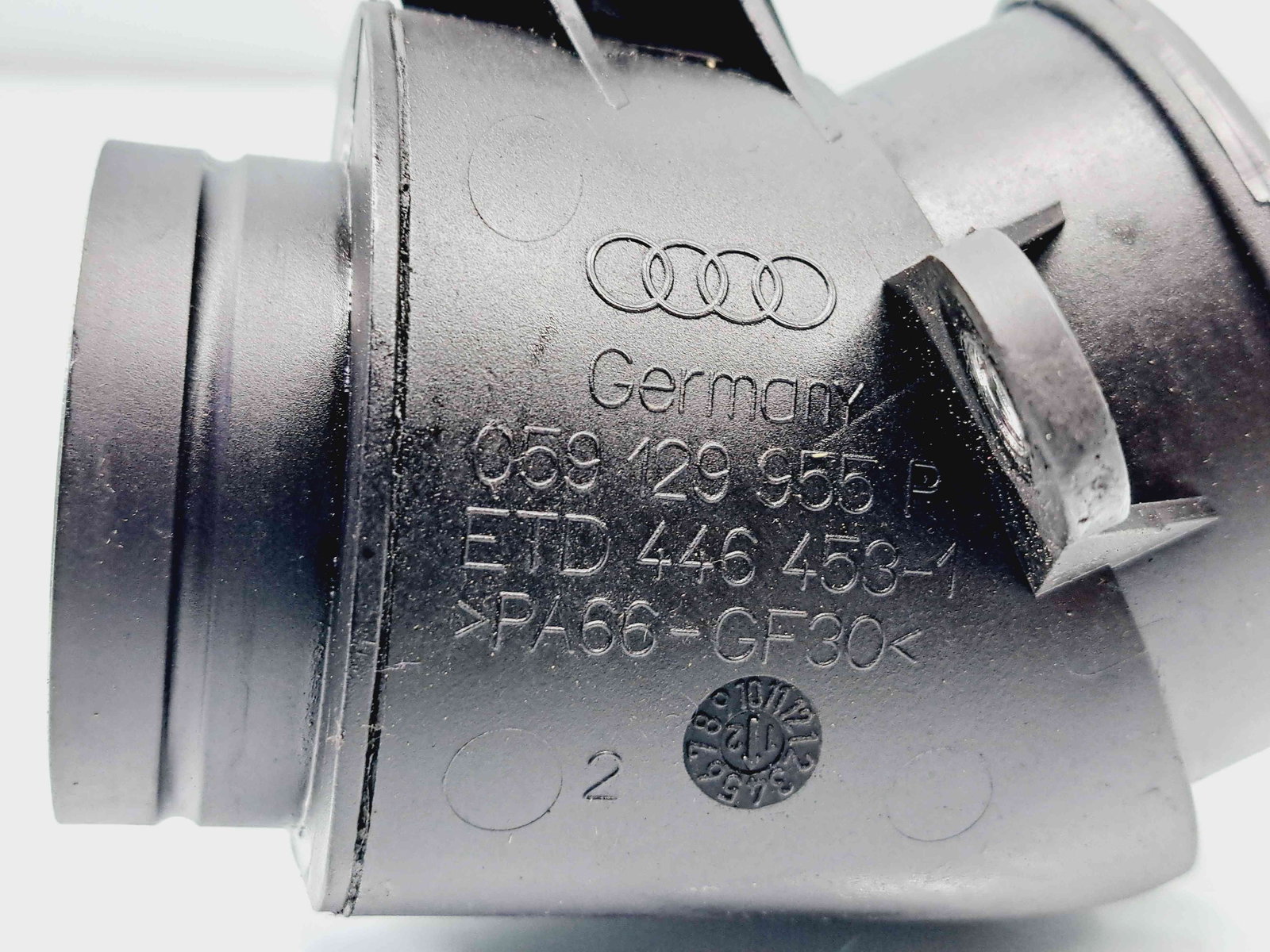 Rezonator aer Audi A8 D4 (4H2, 4H8, 4HC, 4HL) [Fabr 2009-2018] 059129955P 3.0 TDI CDTA184KW / 252CP 3.0 TDI CDTA 184KW / 252CP - imagine 6