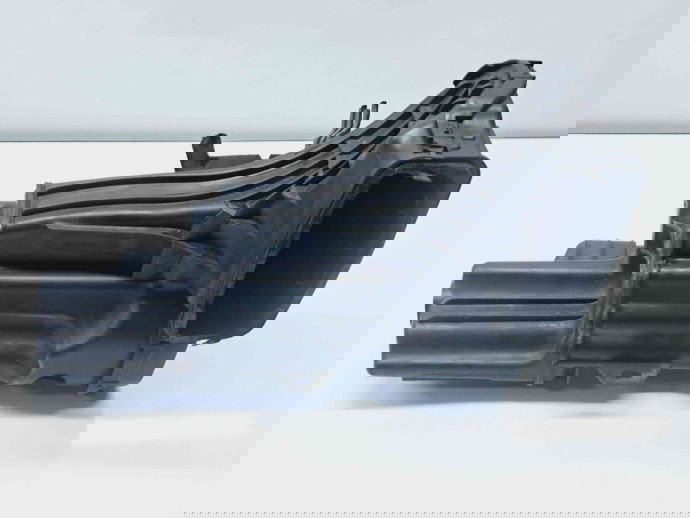 Rezonator aer Peugeot 308 (II) [Fabr 2013-2020] 9689014180 1.6 Benz EP6CD92KW / 125CP 1.6 Benz EP6CD 92KW / 125CP