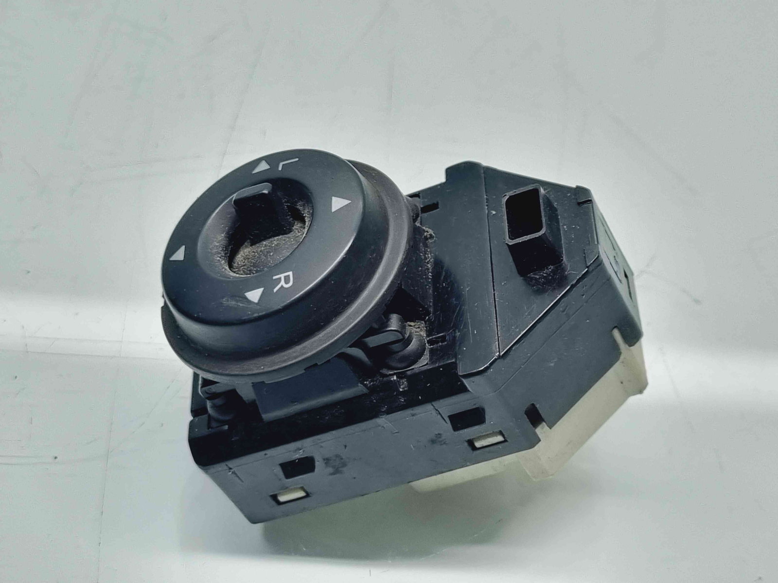 Buton reglaj oglinzi Kia Ceed (SW) [Fabr 2007-2012] OEM - imagine 2