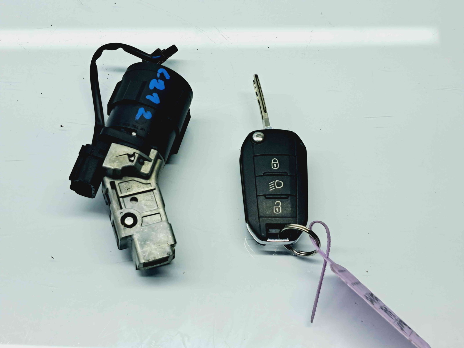 Contact cu cheie Peugeot 308 (II) [Fabr 2013-2020] 9663123380 1.6 Benz EP6CD92KW / 125CP 1.6 Benz EP6CD92KW / 125CP - imagine 3