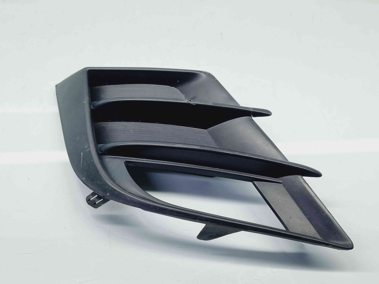 Grila proiector dreapta MAZDA 3 Sedan (BL) [Fabr 2008-2013] BCD2-50C11 - imagine 1