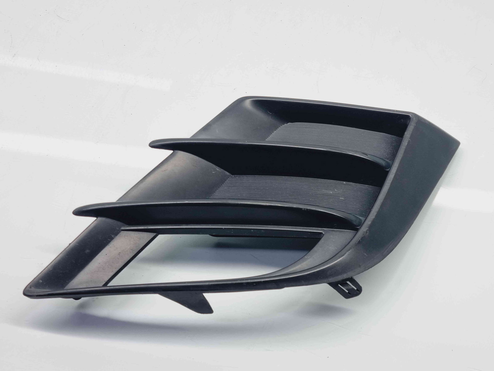 Grila proiector stanga MAZDA 3 Sedan (BL) [Fabr 2008-2013] BCD2-50C21 - imagine 1