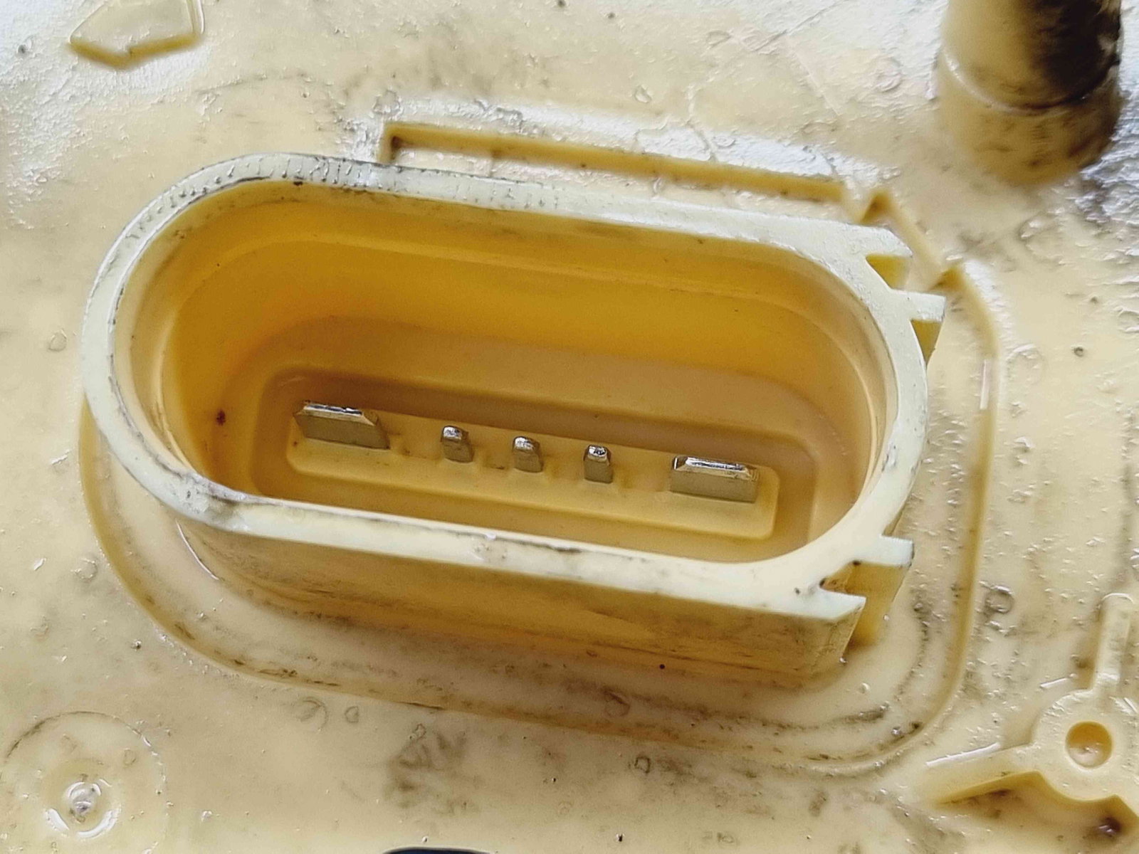 Pompa combustibil Skoda Octavia 2 Combi (1Z5) [Fabr 2004-2013] OEM 2.0 TDI BKD103KW / 140CP 2.0 TDI BKD 103KW / 140CP - imagine 2