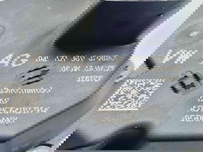 Supapa EGR Skoda Octavia 3 (5E3) [Fabr 2012-2020] 04L131501 1.6 TDI CLHA77KW / 105CP 1.6 TDI CLHA 77KW / 105CP