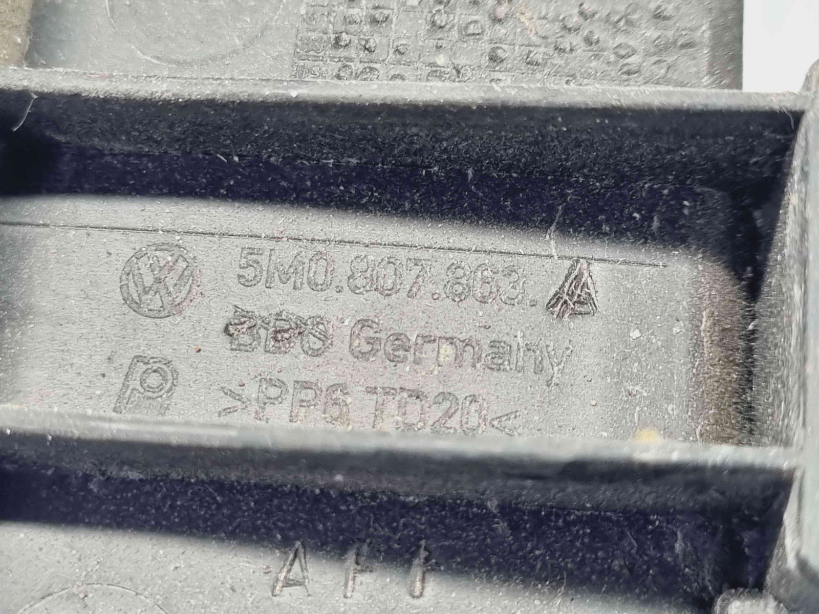 Suport central bara spate Volkswagen Golf 6 Plus (521) [Fabr 2009-2013] 5M0807863A - imagine 3