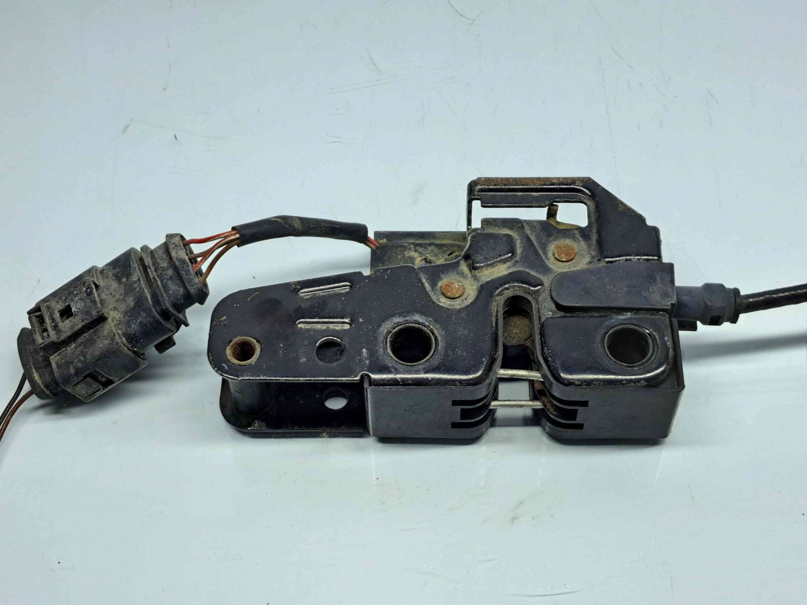 Broasca capota Volkswagen Touareg (7LA, 7L6) [Fabr 2003-2010] 7L6823509B