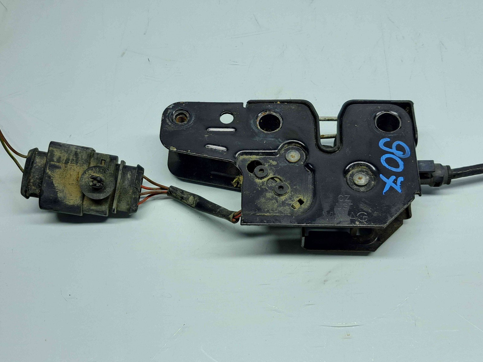 Broasca capota Volkswagen Touareg (7LA, 7L6) [Fabr 2003-2010] 7L6823509B - imagine 2