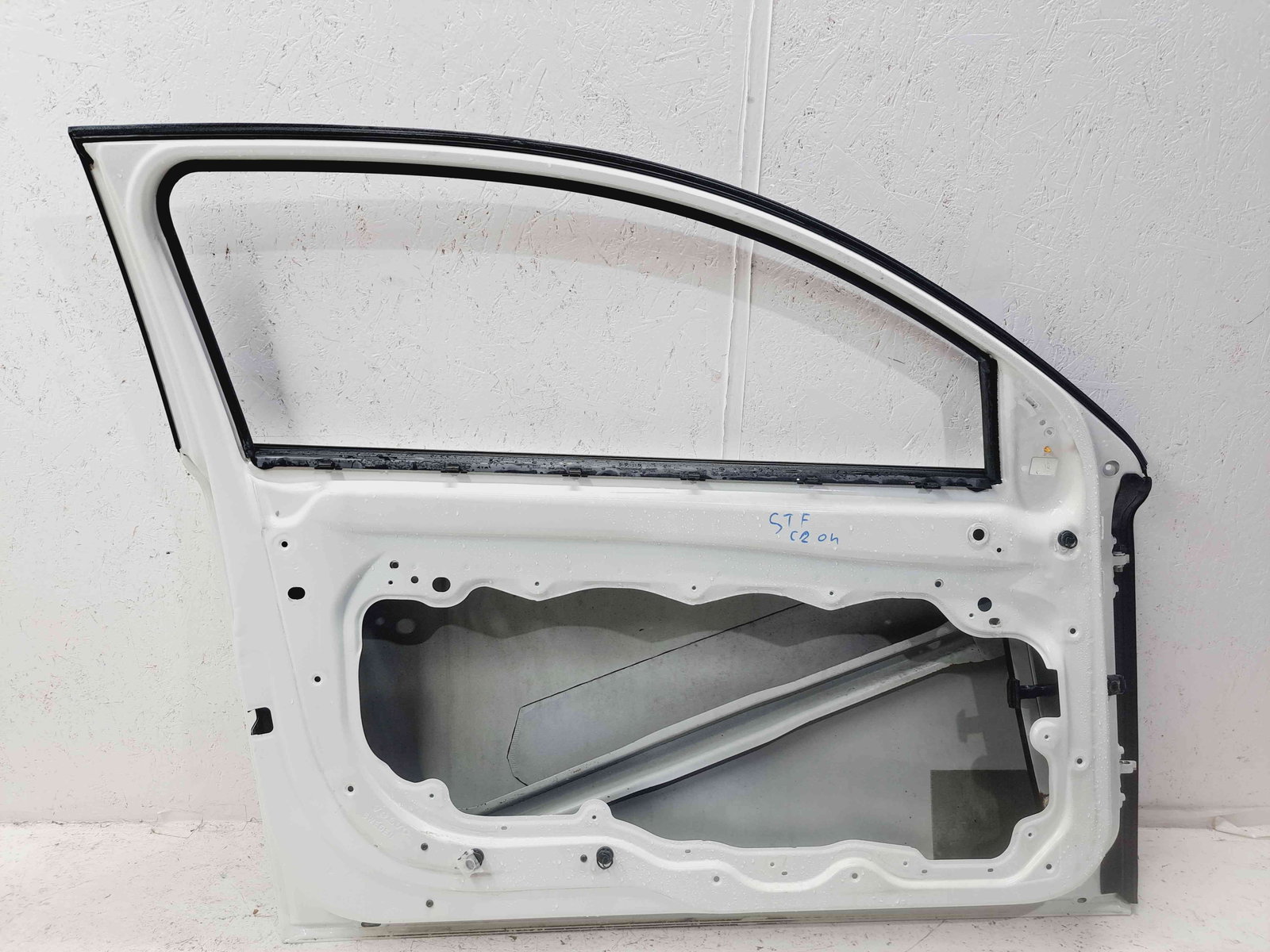 Usa stanga fata Volvo C30 Coupe Facelift Rdesign [Fabr 2006-2013] 61400 Ice White Sod - imagine 6