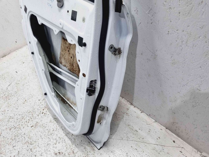 Usa stanga spate Ford Kuga I [Fabr 2008-2012] Frozen White