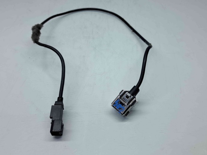  Conector auxiliar USB Ford C-Max 2 [Fabr 2010-2015] AM2T-19A164-BB
