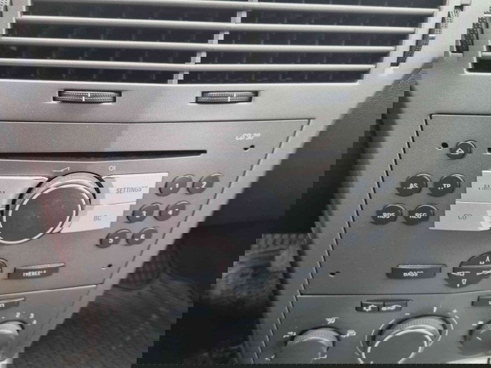   Radio CD Opel Astra H [Fabr 2004-2009] OEM