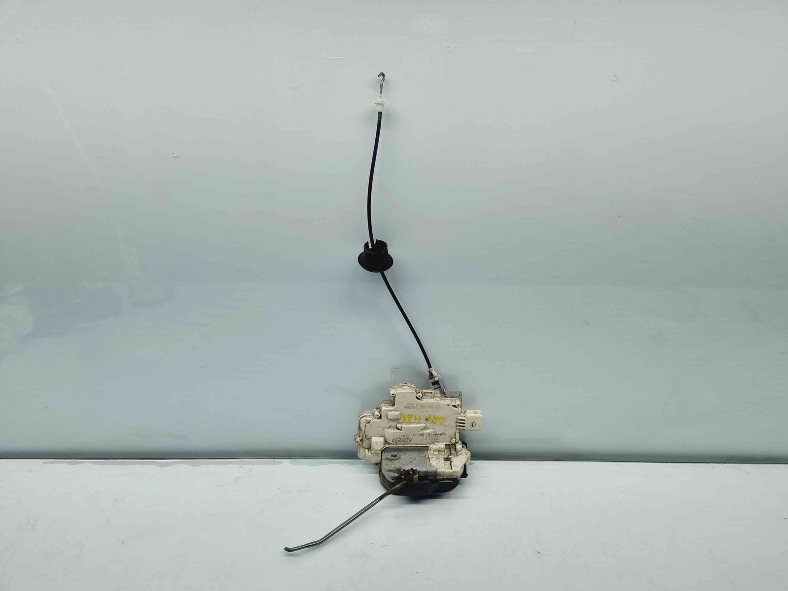 Broasca usa dreapta fata Audi A4 (8EC, B7) [Fabr 2004-2008] 8E1837016AA - imagine 1